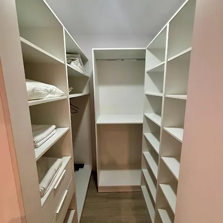 Sunrise - Onix Pipera Βουκουρέστι